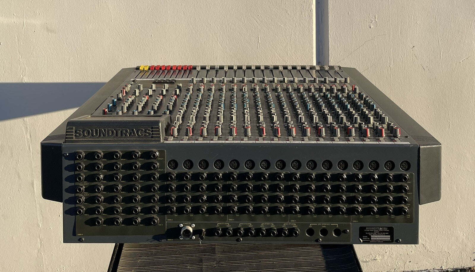 SOUNDTRACS Solo Midi console 16-8-2 STUDIO MIXER Mixing Console NO POWER SUPPLY
