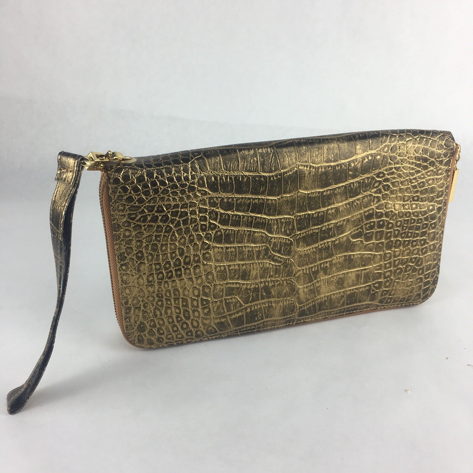 The Find - Faux Gold Leather Hand Purse