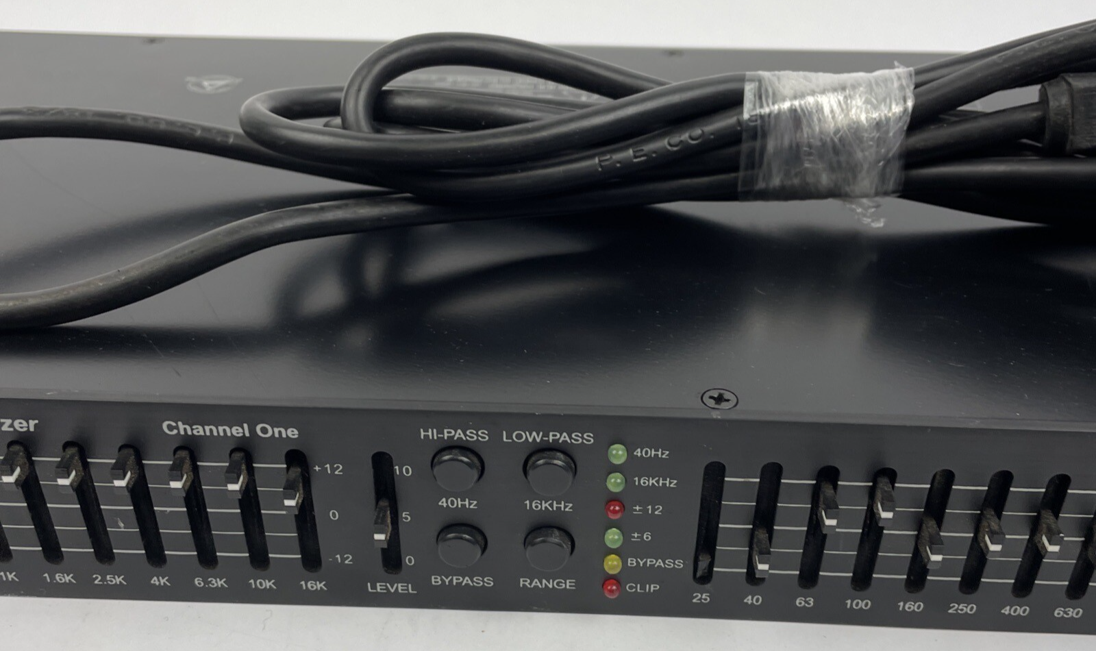 SKY Audio Dual 15 Band Graphic Equalizer PEQ-1215H 100mA 250V - VGC