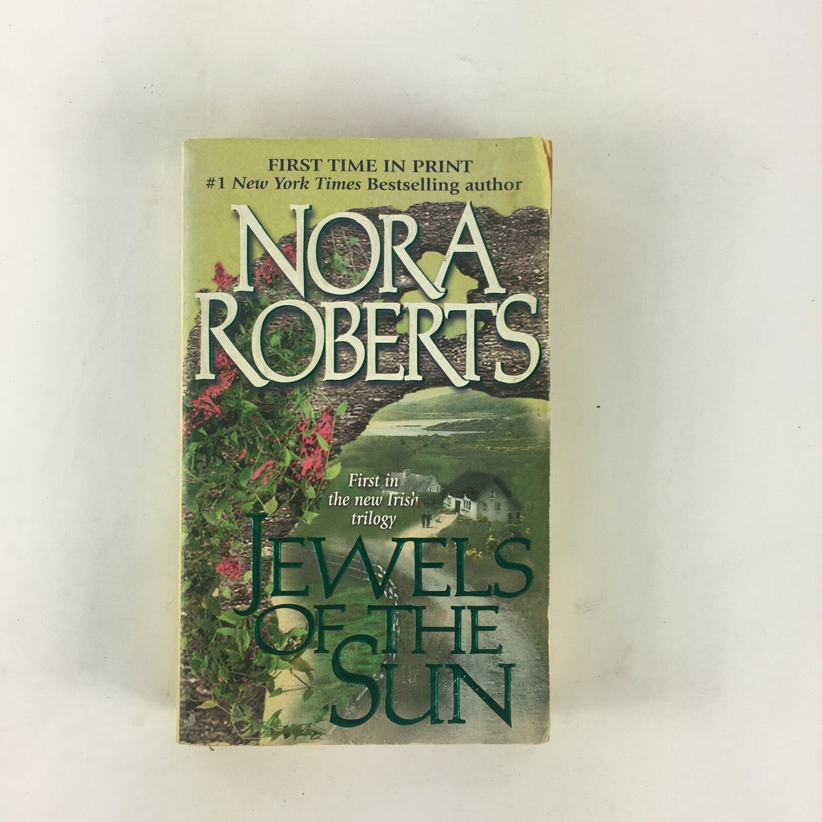 Nora Roberts Jewels of the Sun