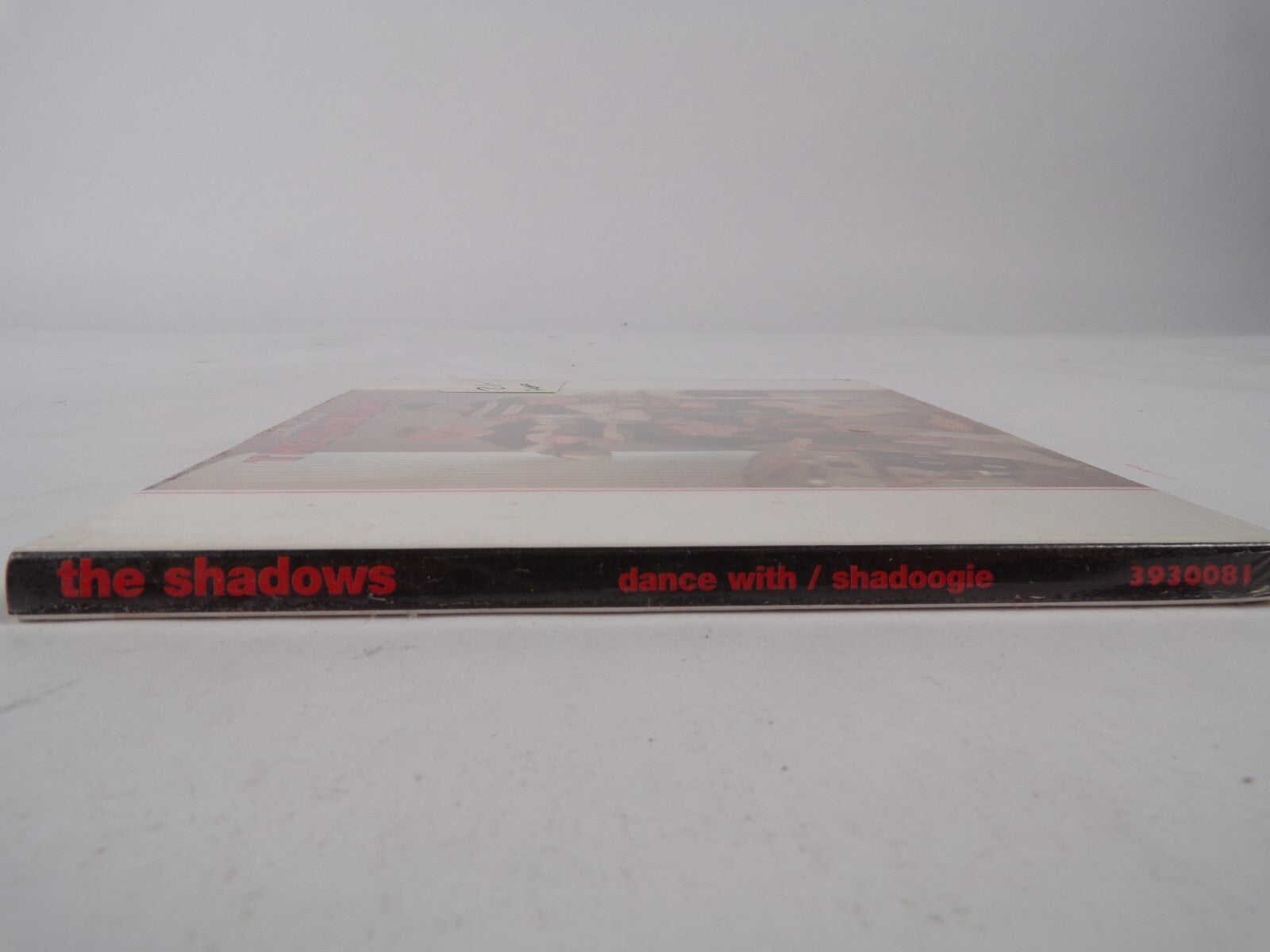 Dance witn the shadows shadoogie blue star my resistance is low CD#13