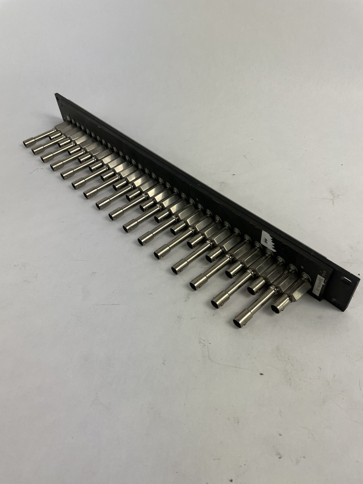 Bittree B32S-1MWTHD PATCHBAY MEDIUM DENSITY MINI-WECO (MIDSIZE) 1X32 1 RU