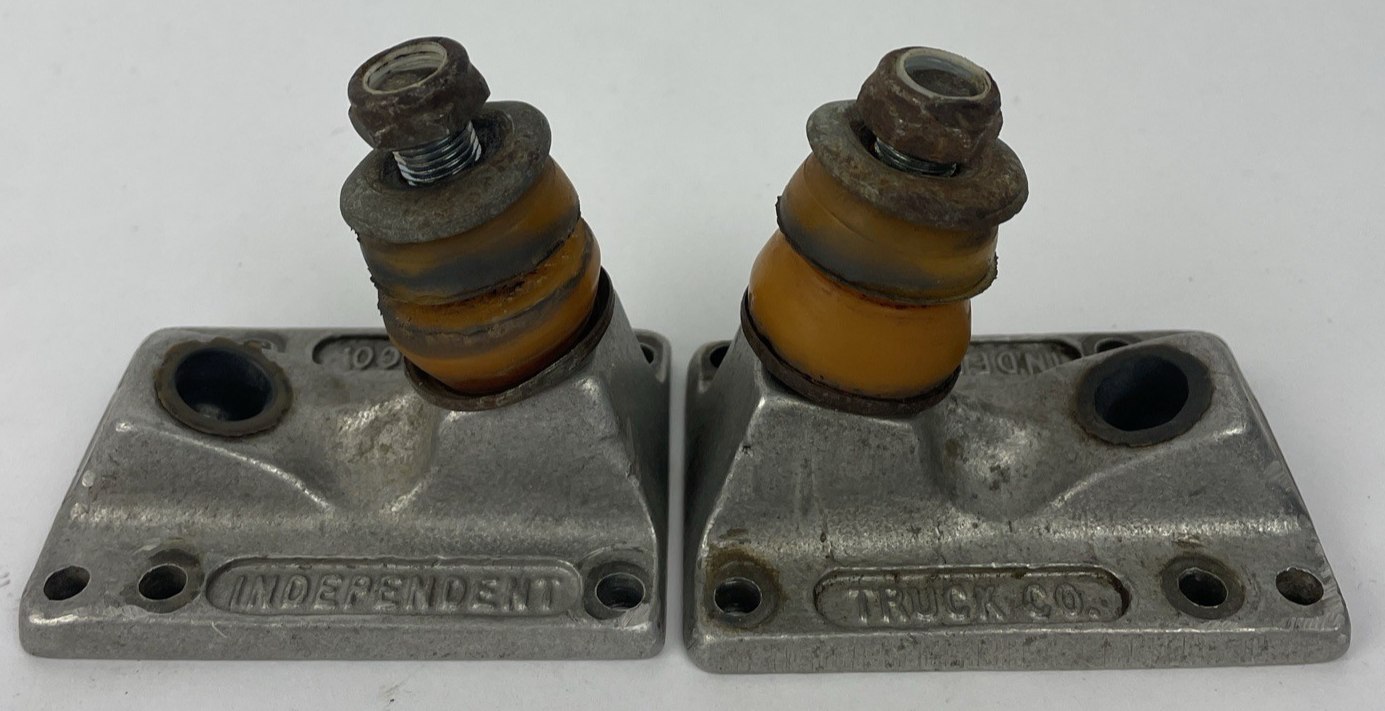 Independent skateboard truck standard baseplates with OG bushings and washers replacement parts.