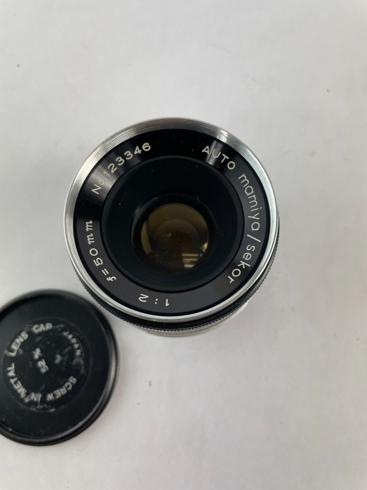 Mamiya Sekor Auto No. 123346 f 50mm 1:2 Screw in Metal Lens Cap