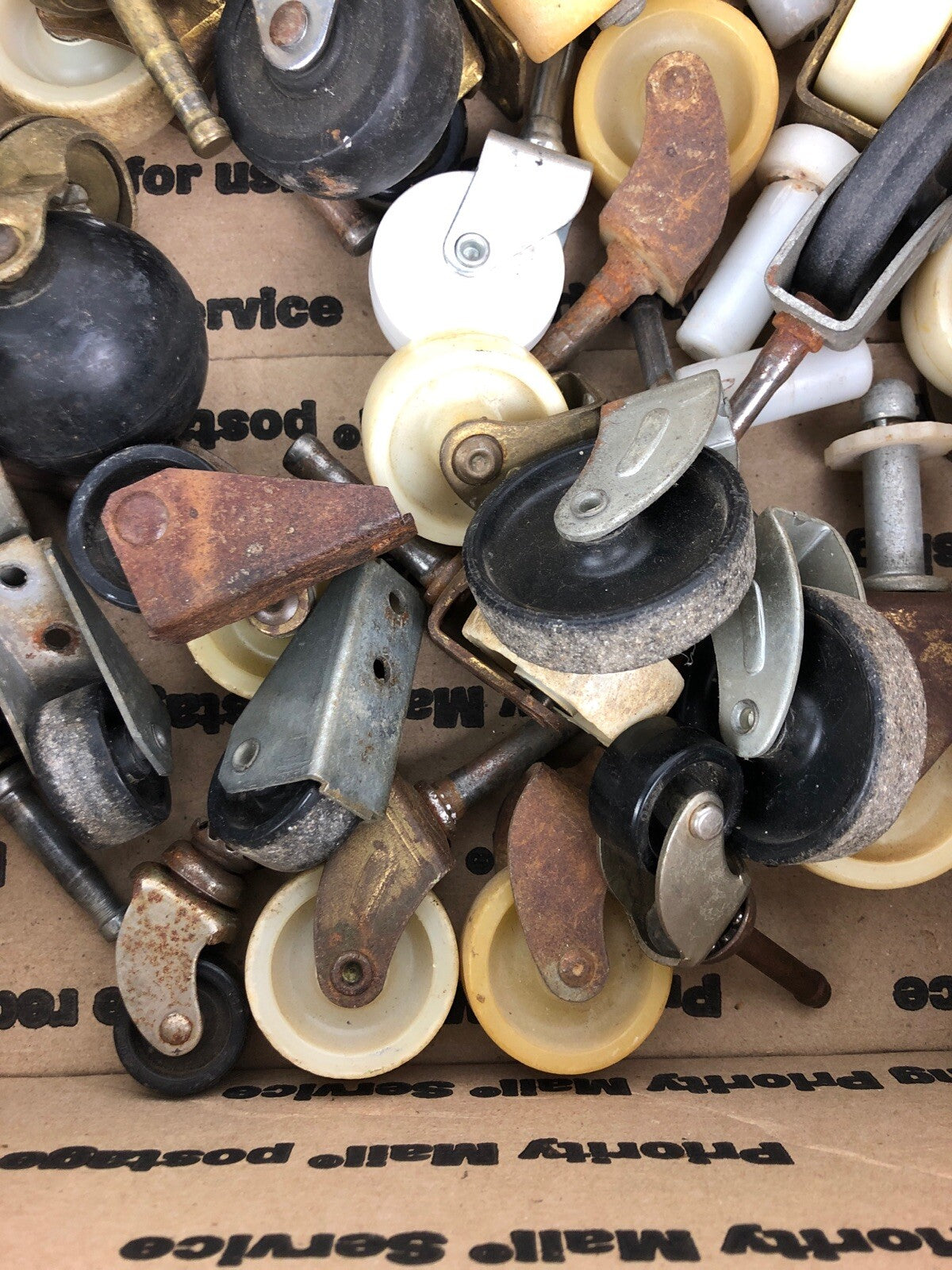 LOT OF 30+ SWIVEL FURNITURE CASTERS Steampunk Art - FSTSHP