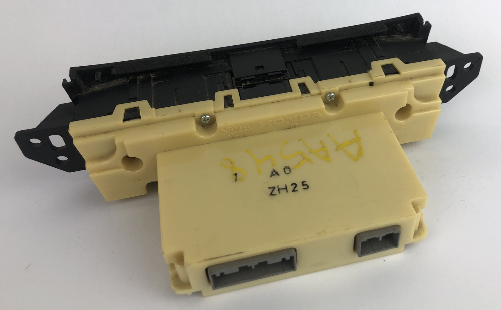 Honda Accord climate control panel D08Y4 2008-2009