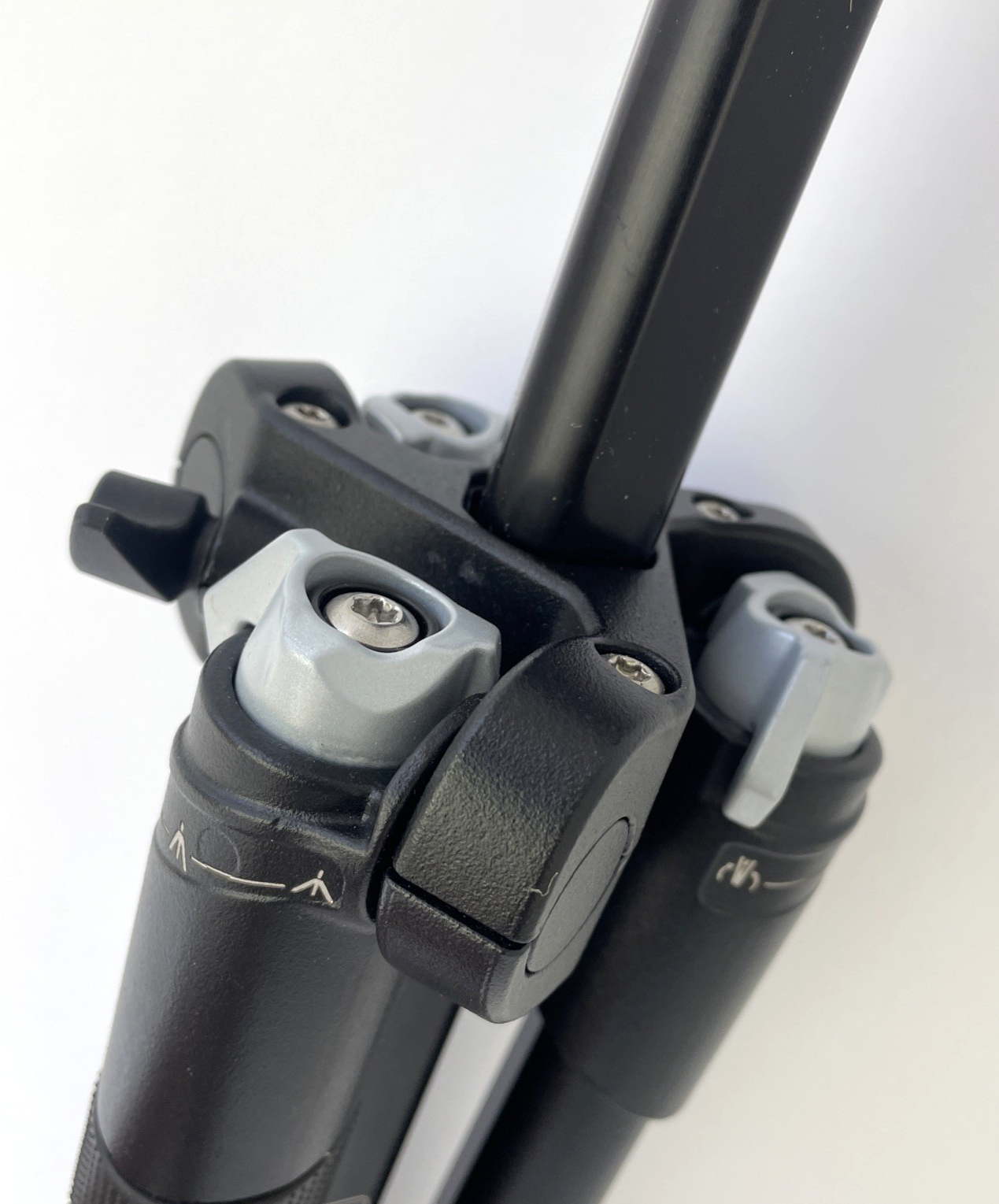 JOBY RangePod Smart Tripod Model JBO1677-BWW Black Made in Italy MINT Condition