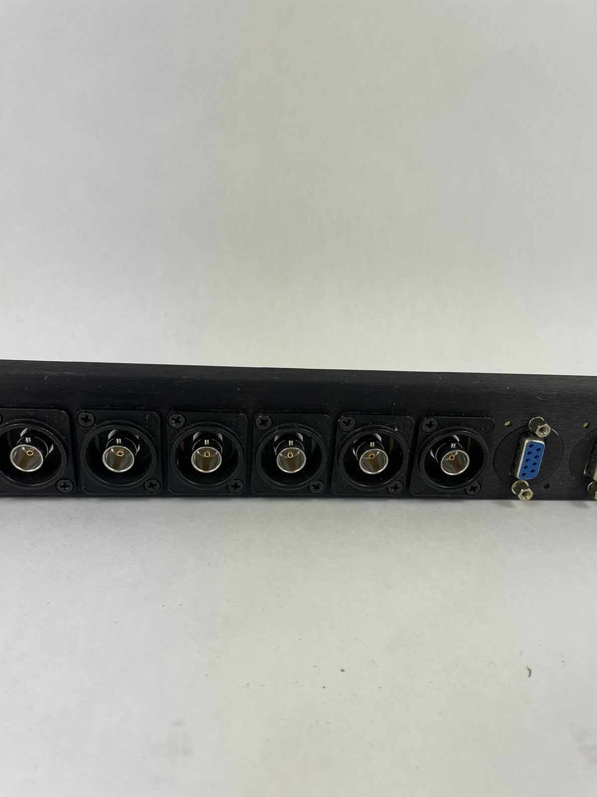 RUI AMP-1 RACK AUDIO PANEL 16 CHANNEL BNC Neutrik NE8FAV-Y110 DB9 Connector XLR