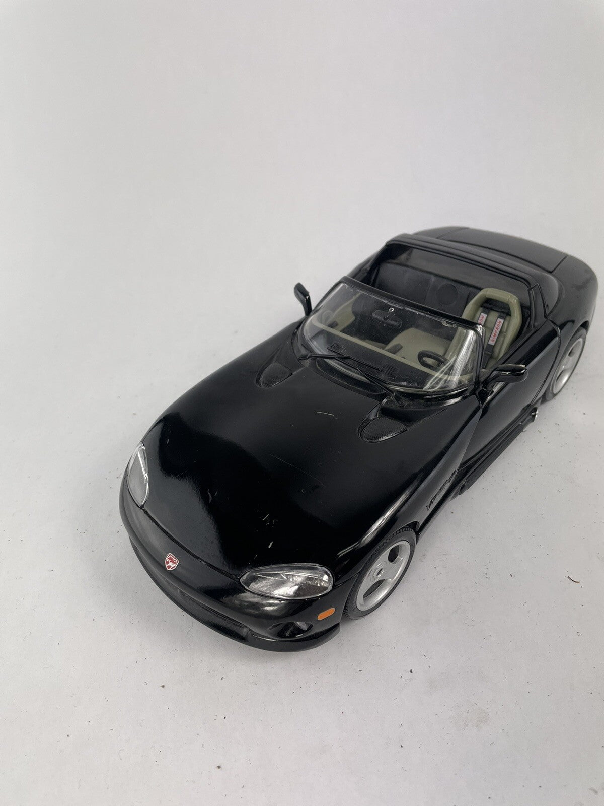 1:18 Burago Dodge Viper RT/10