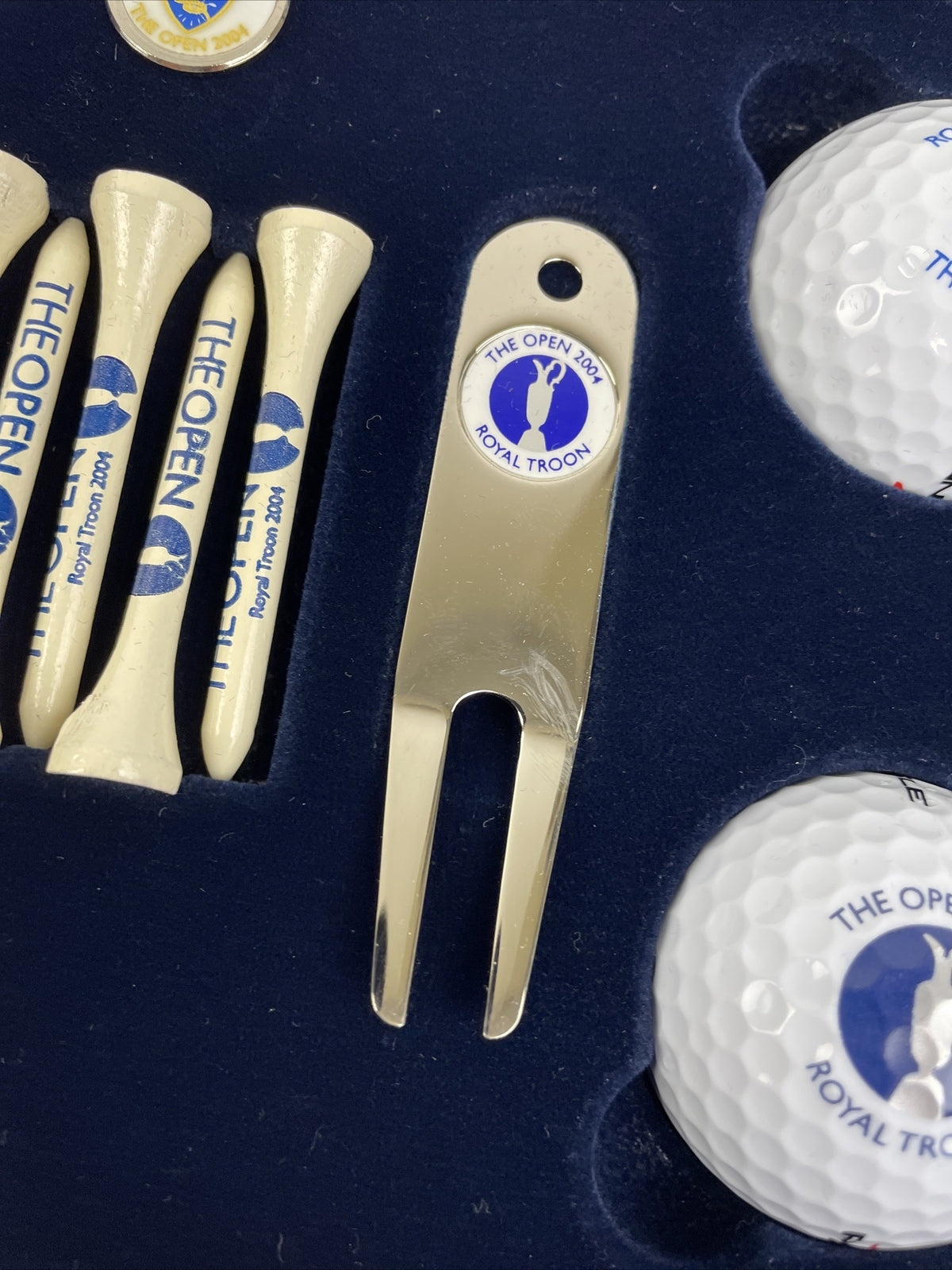 2004 The Open Royal Troon Golf Box Set 2 Balls Tees Divot Tool Marker Pencil NIB