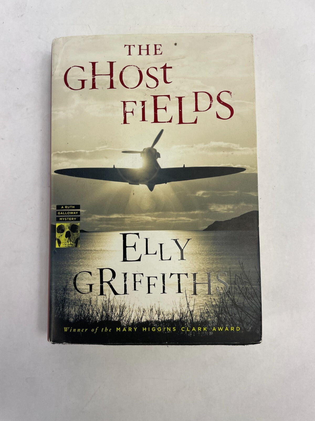 The Ghost Fields A Ruth Galloway Mystery Elly Griffiths