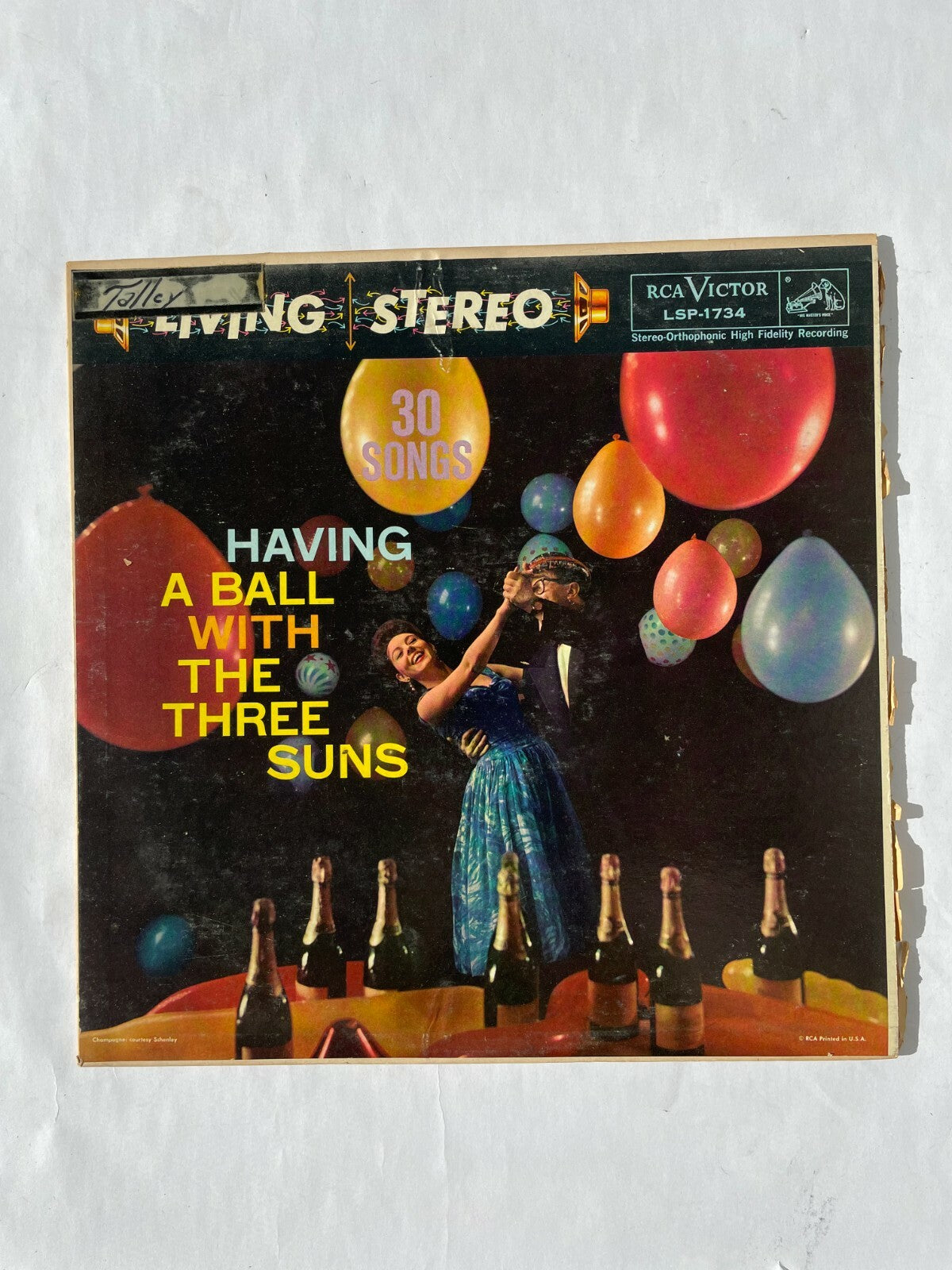 Having A Ball With The Three Suns Vinyl Record Q10