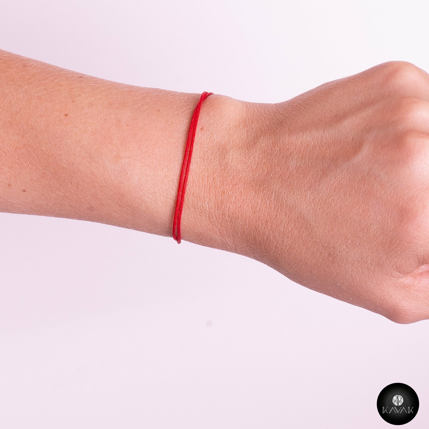 Kavak - Handmade Red Cruz String Adjustable Women's Bracelet