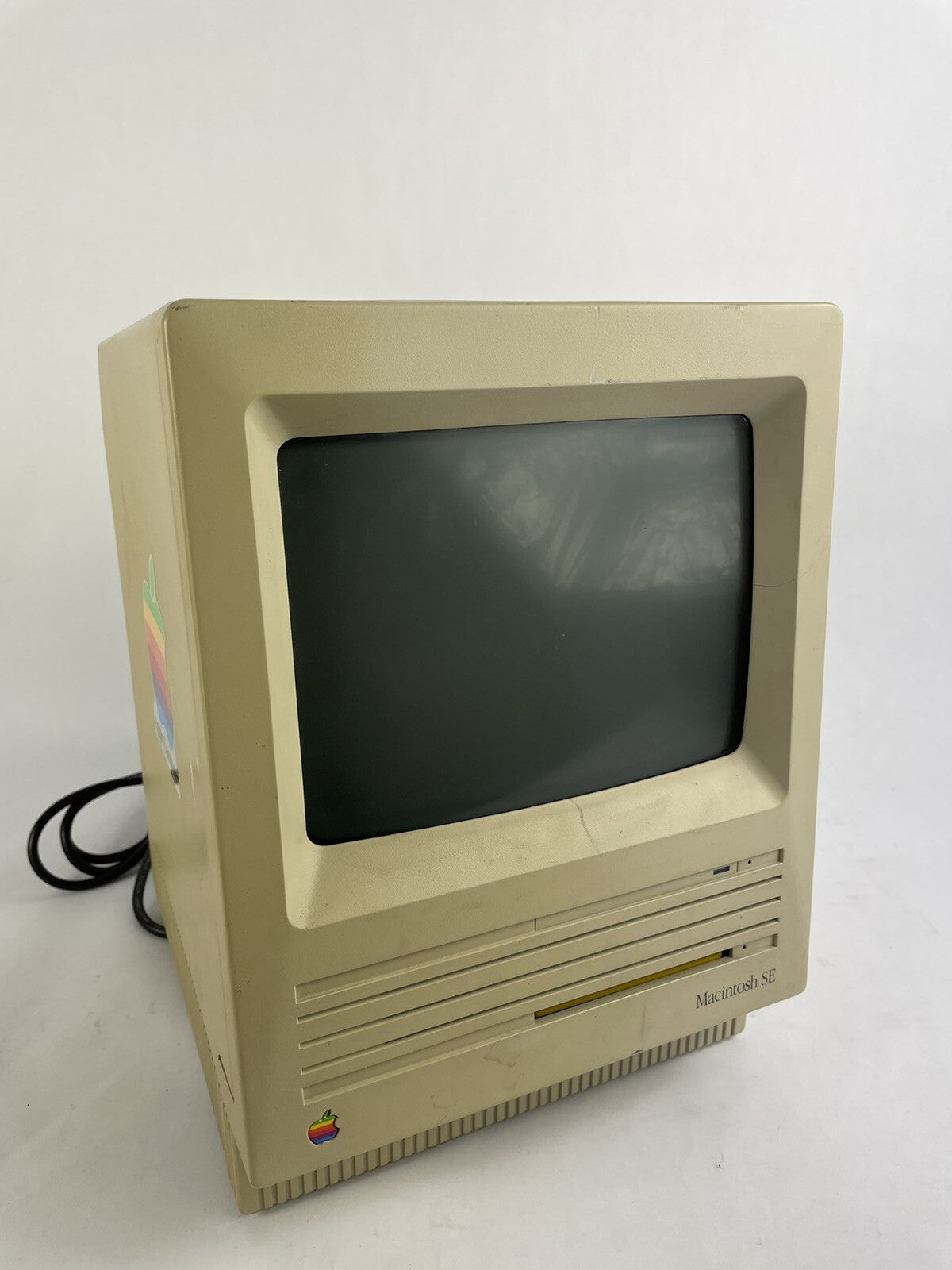 Vintage Apple Macintosh SE Computer M5010