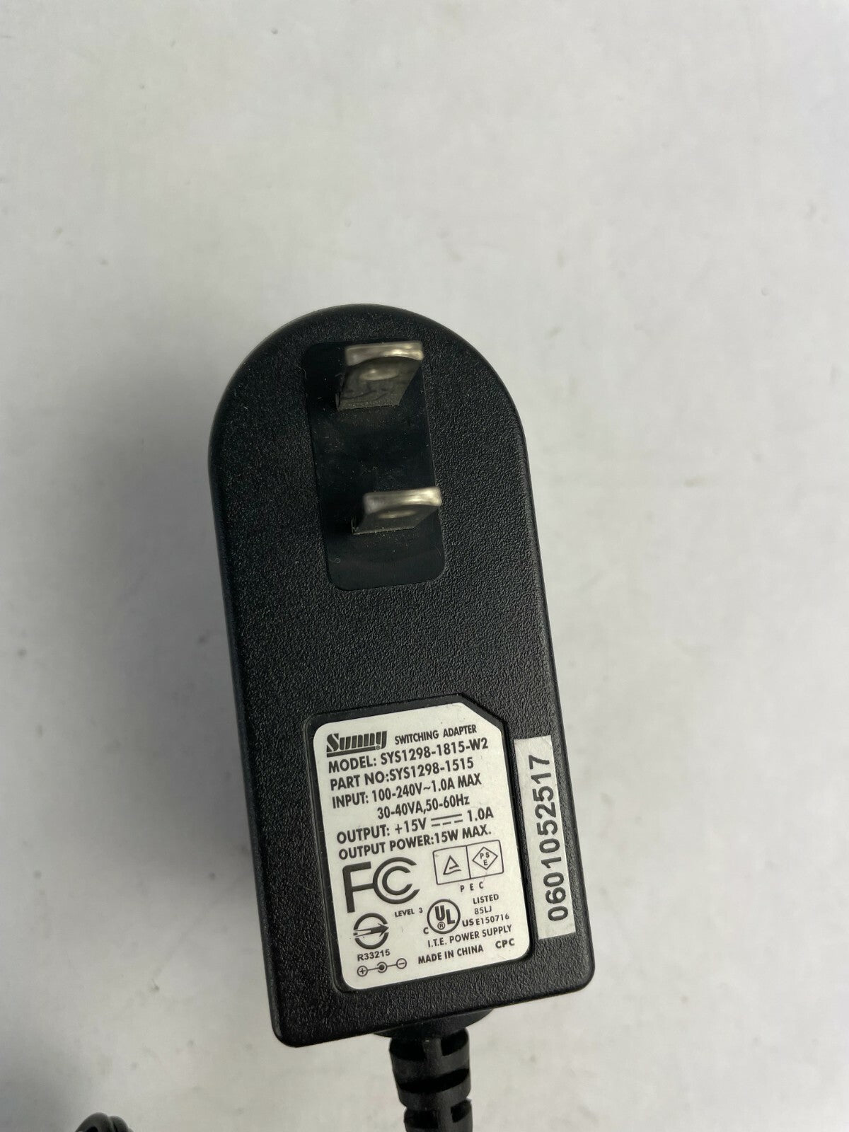Genuine Sunny SYS1298-1815-W2 Ac Adapter Output 15V 1.0A PowerSupply Adapter A74