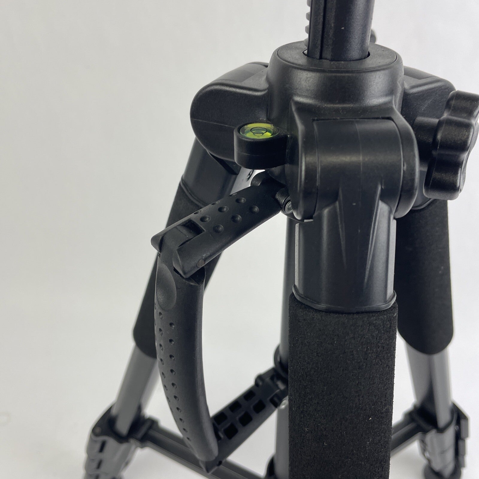 Neewer Model SAB234 | Portable Camera Aluminum Light Weight Tripod with Level
