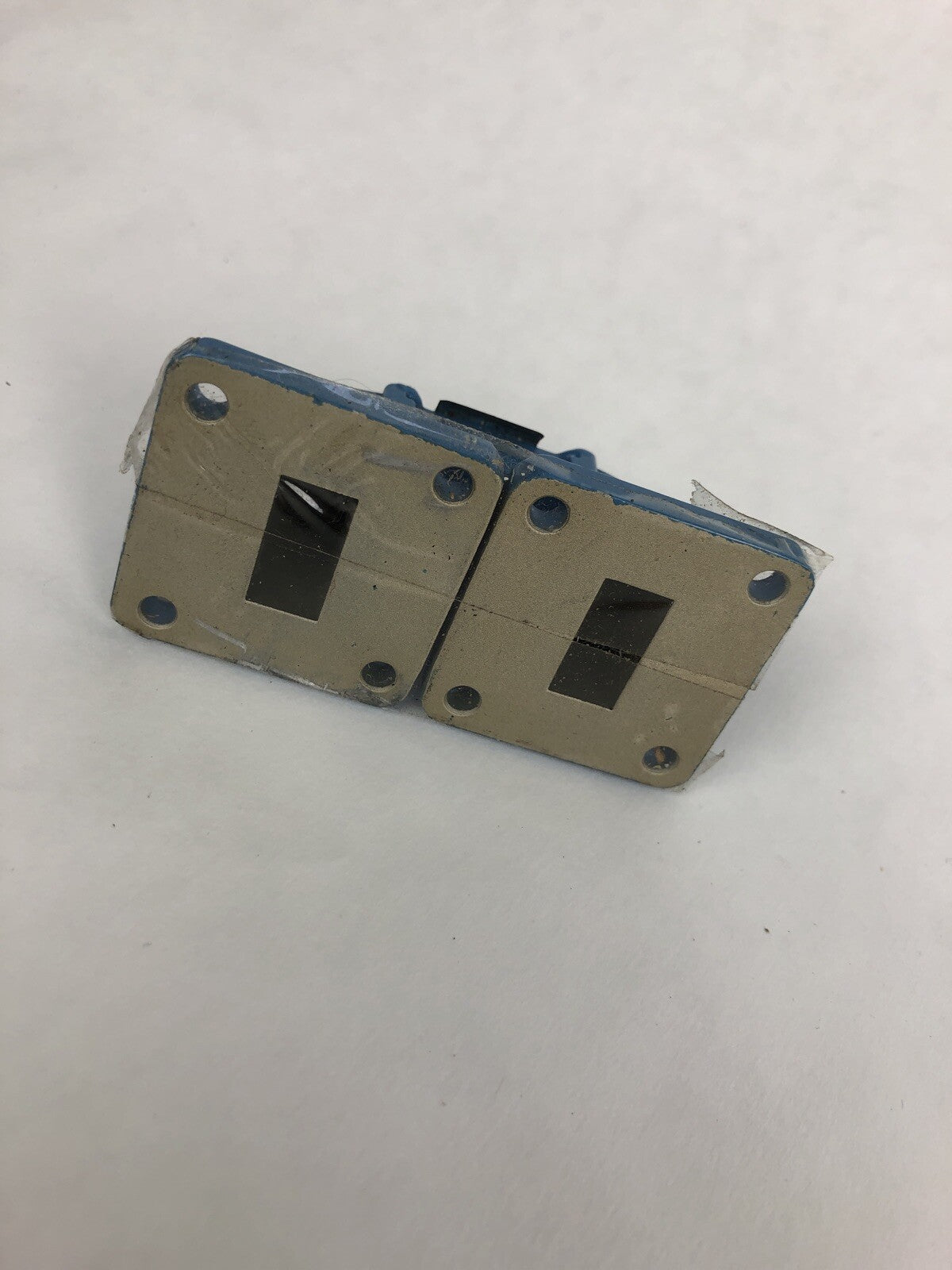 Arra AW1807 Waveguide Crossguide 12.4 to 18 GHz, 1.05 VSWR, 180° E Plane Bend