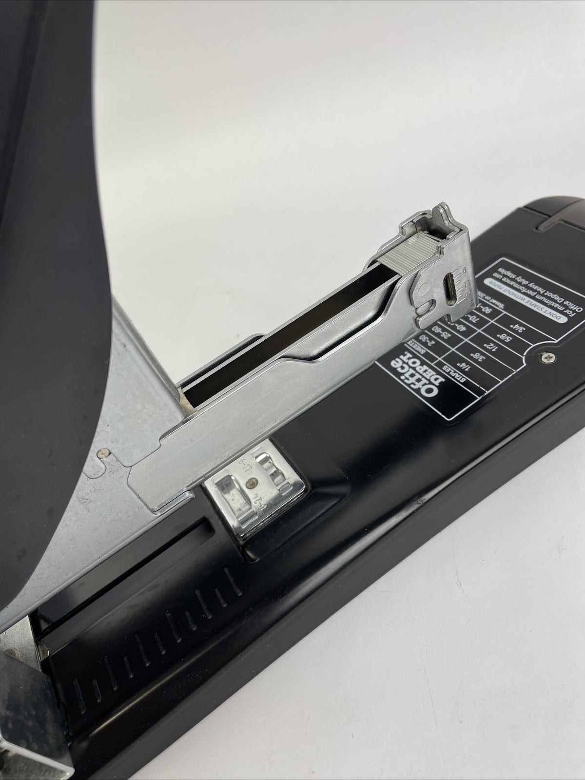 Heavy Duty Office Depot 150 Sheet Desktop Stapler Black Metal 1/4"-3/4" Staples