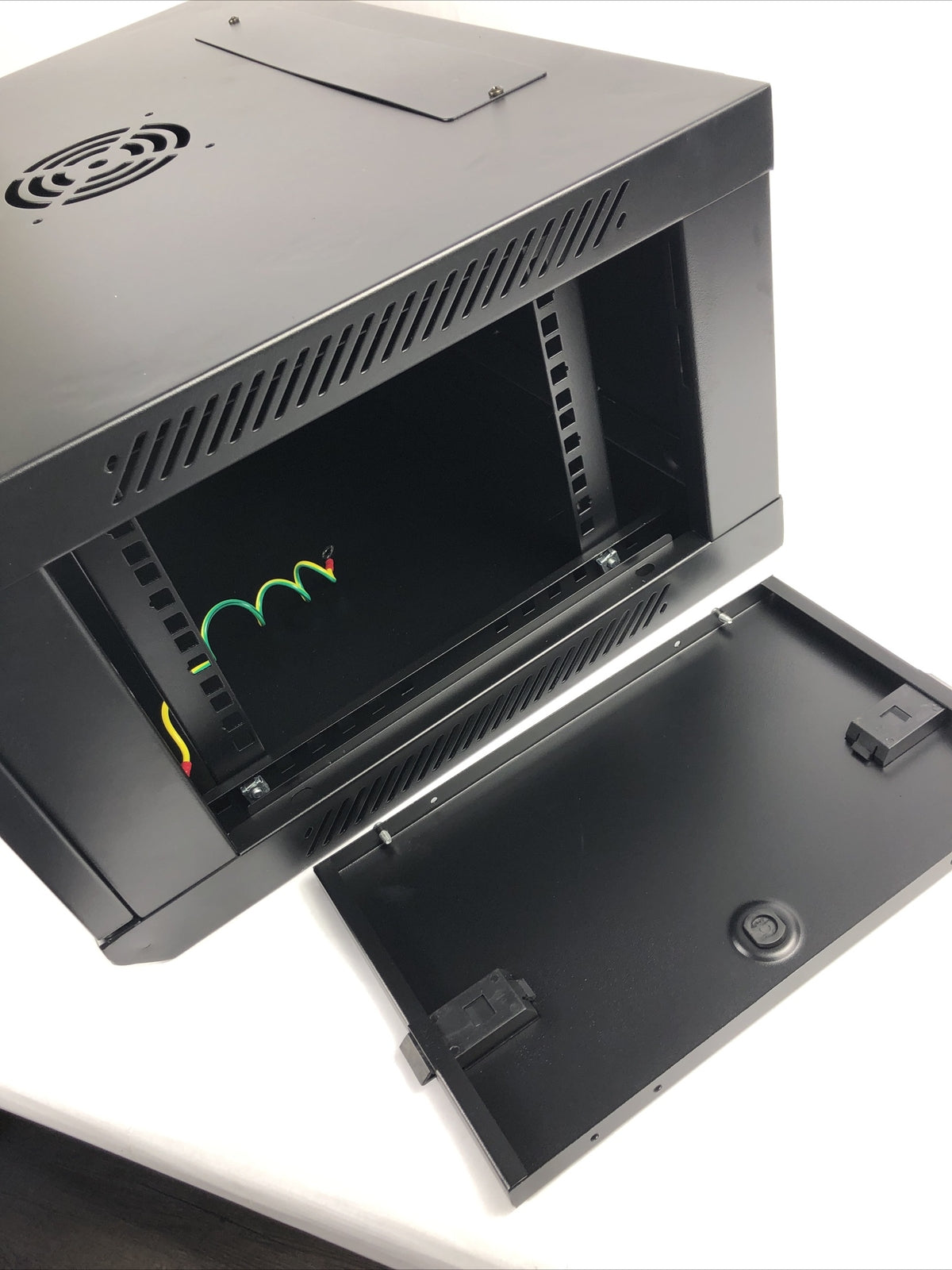Fibretronix Rack Enclosure Steel Locking Storage Case 23.5"x17.5"x11" Wall Mount