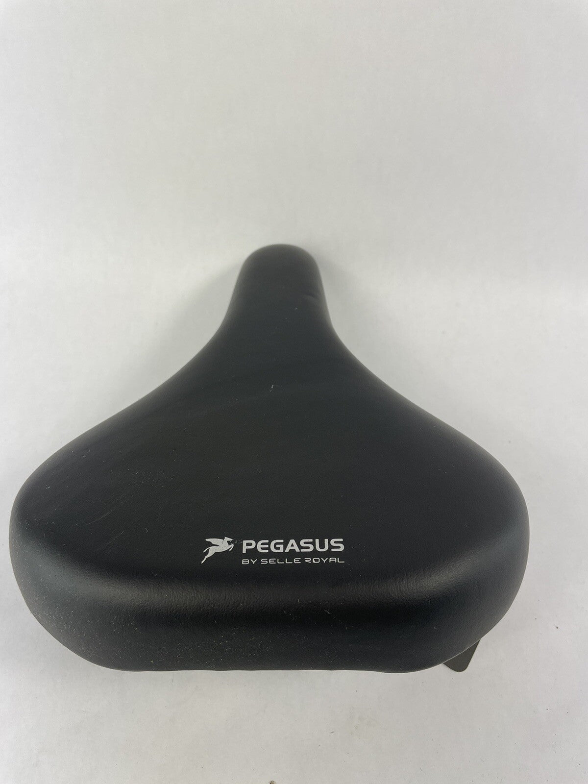 Selle Royal Pegasus 4532DEN Saddle Road City Urban Bike Black