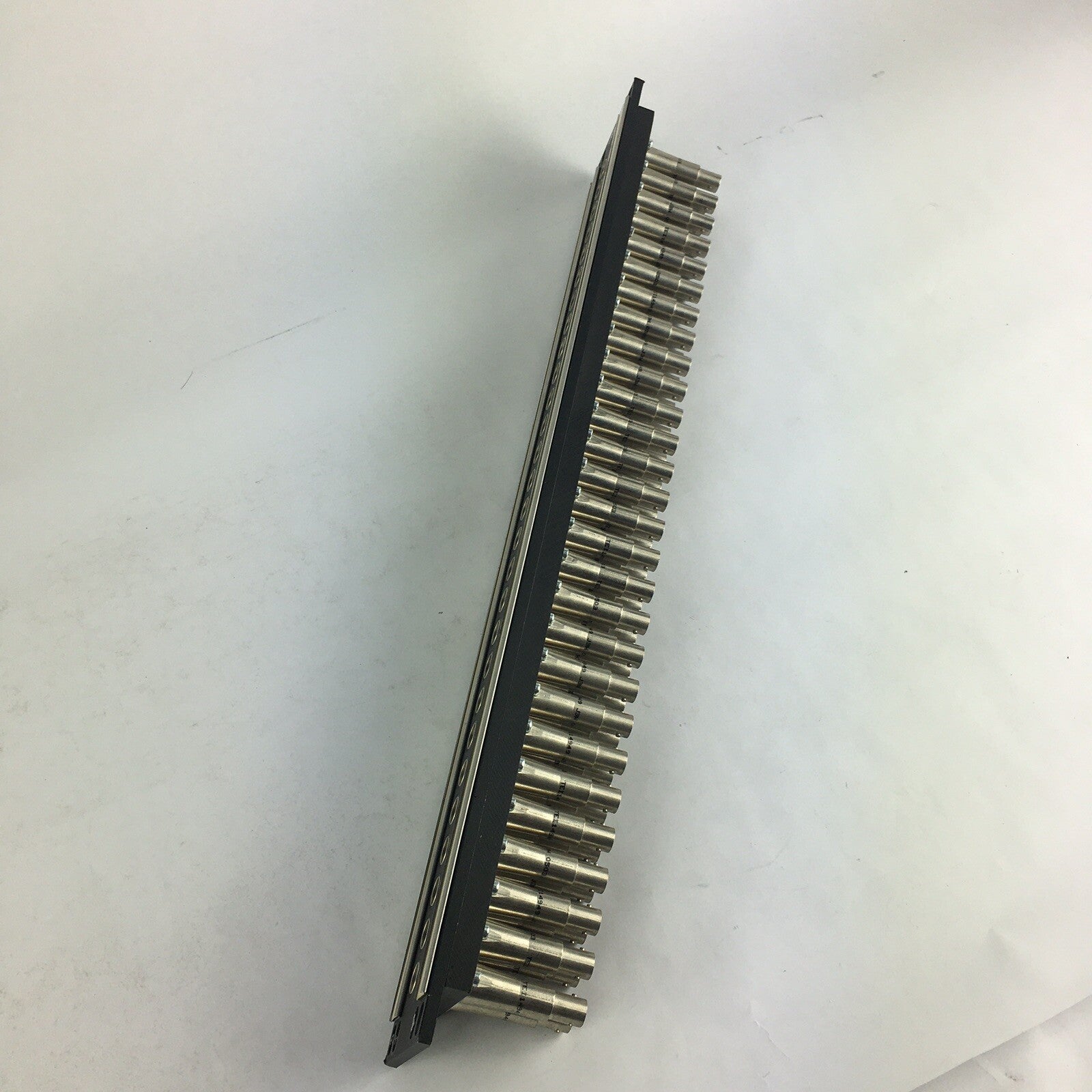 Bittree MINI-TRIAX BULKHEAD PATCHBAY KIT, 2X28 B52H-2WTHD 1.5RU