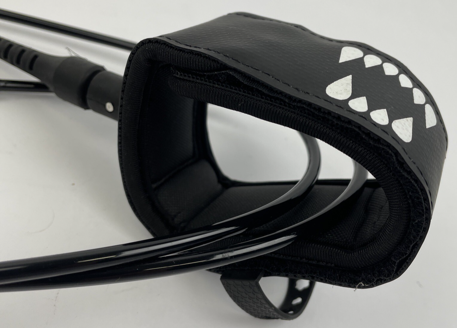 Black Bear Surf Club 5.5 foot 5mm high performance surfboard leash with round cord new