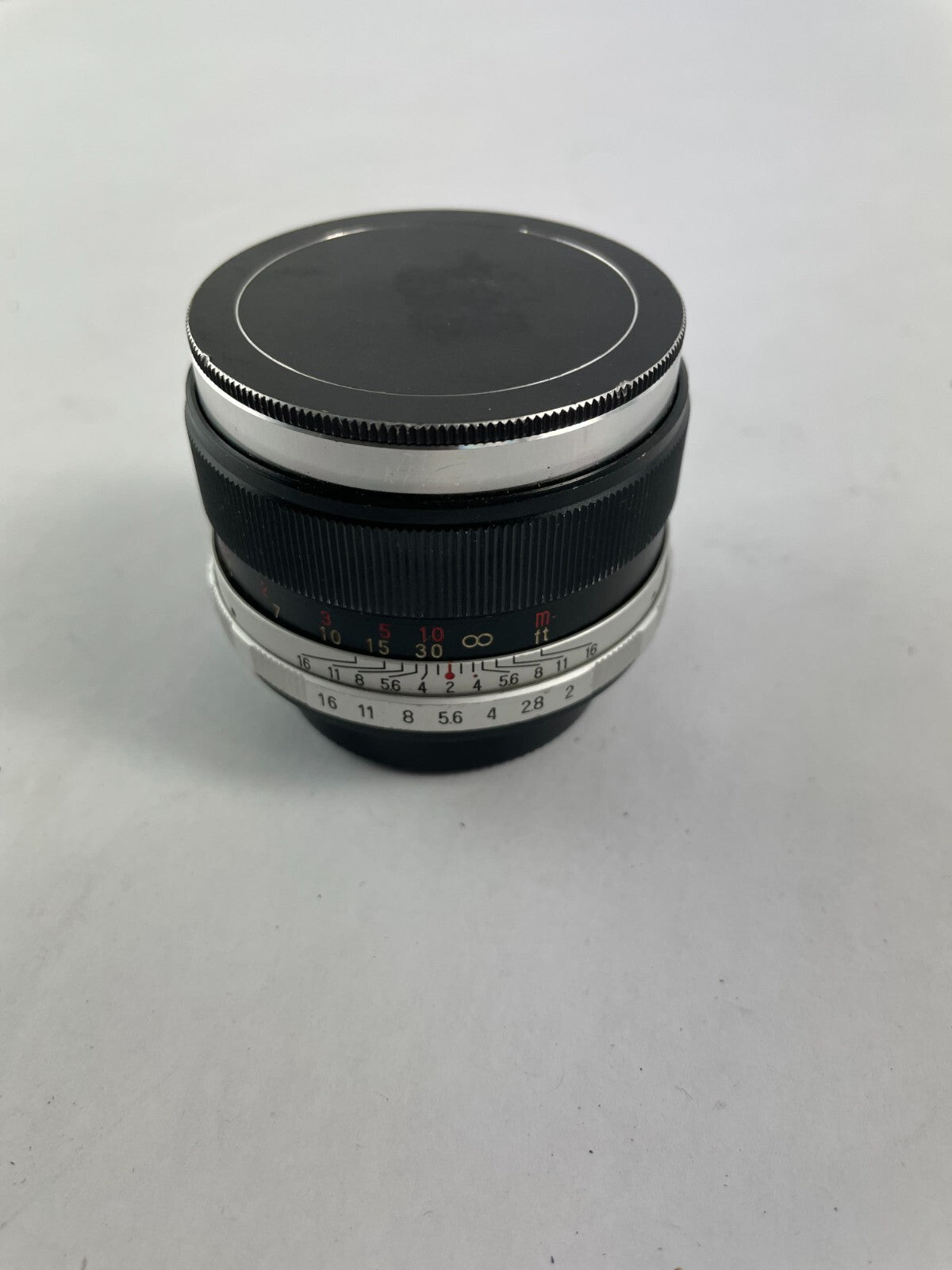 Mamiya Sekor Auto No. 123346 f 50mm 1:2 Screw in Metal Lens Cap