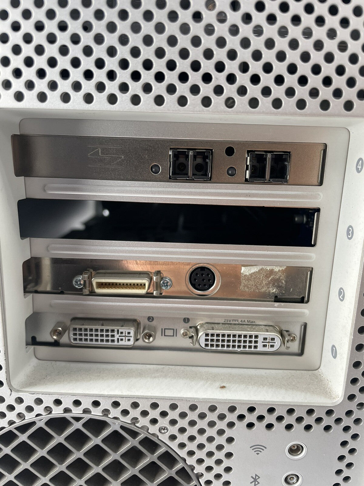- A1047- Apple PowerMac G5 Tower G5 2GHz 1GB RAM 330 HDD Powers On Doesn't Boot