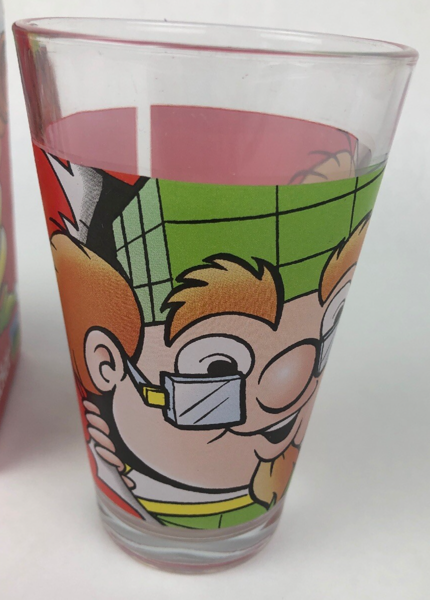 Loacker Wafers Cookies Elf Glass Cup Tumbler 5” Rare Collectible NIB Red/Green