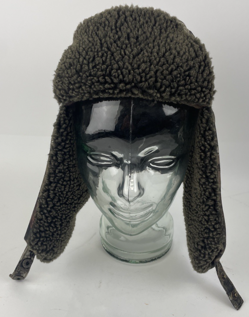 Fur Lined Winter Hat Camo Small Insulated Quilted Lining Strap Size M / L