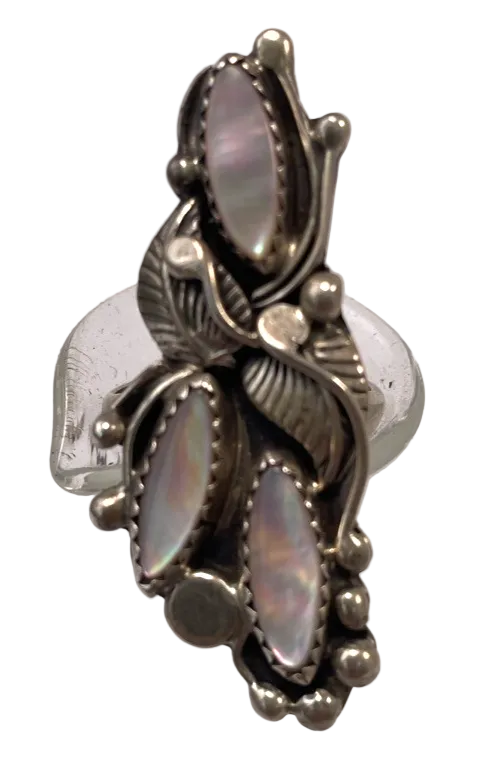 Native American Navajo Sterling Silver 925 Mother of Pearl Ring Size 5.5 Vintage