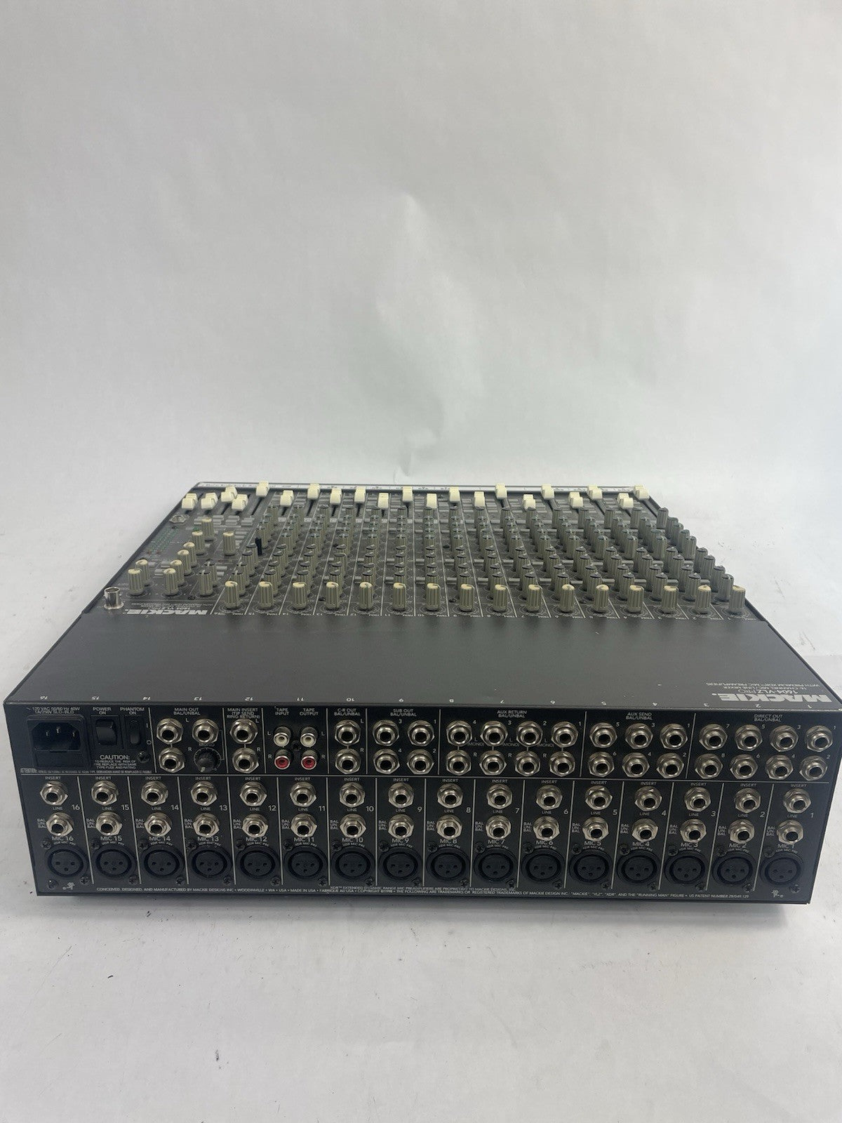 Mackie 1604-VLZ PRO 16 Channel Mic Line Mixer
