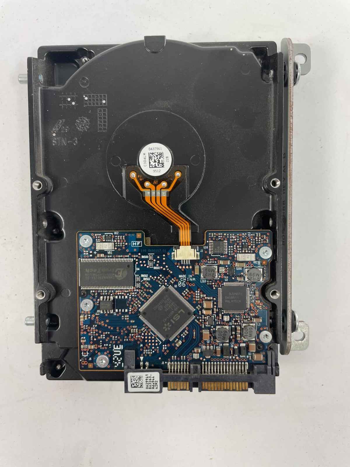 Hitachi HDE721010SLA330 7200 RPM SATA 1 TB Internal Hard Drive Cache 32MB