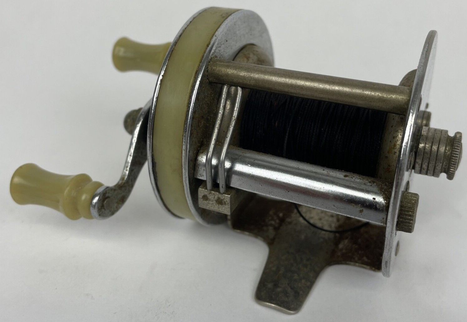 Sportsman Conventional Miniature Mini Bait Casting Level Wind Fishing Reel VNTG