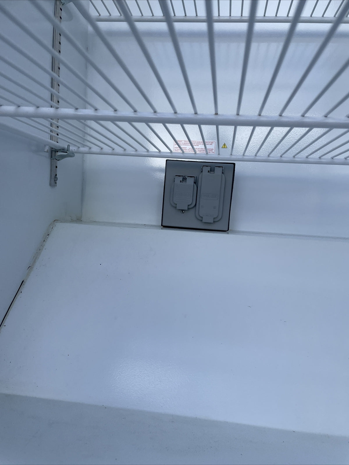 Fisher Scientific Isotemp Refrigerated Incubator Model 304 15 Amps 115 Volts VGC