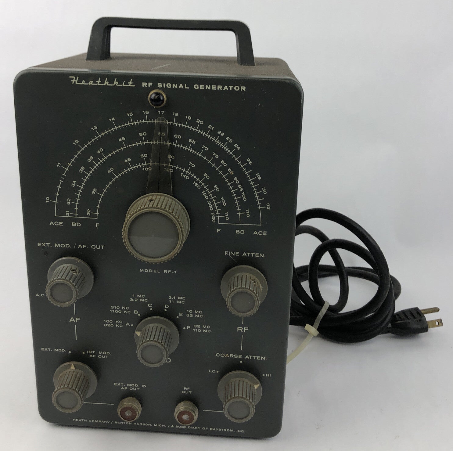 OEM Heathkit RF-1 Signal Generator 100kHz to 110Hz - LOOK