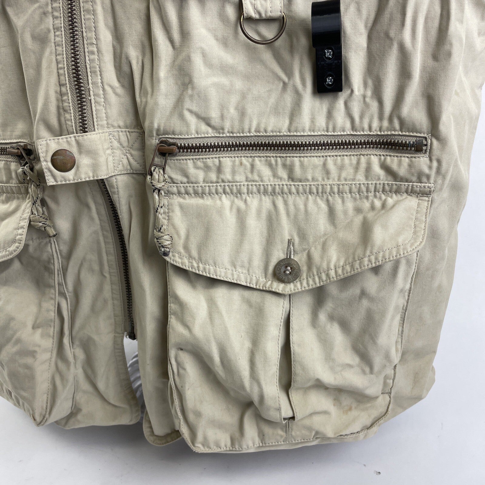 Men's Eddie Bauer Outdoor Vest Size LARGE Fishing Photo Hunting Hiking Beige