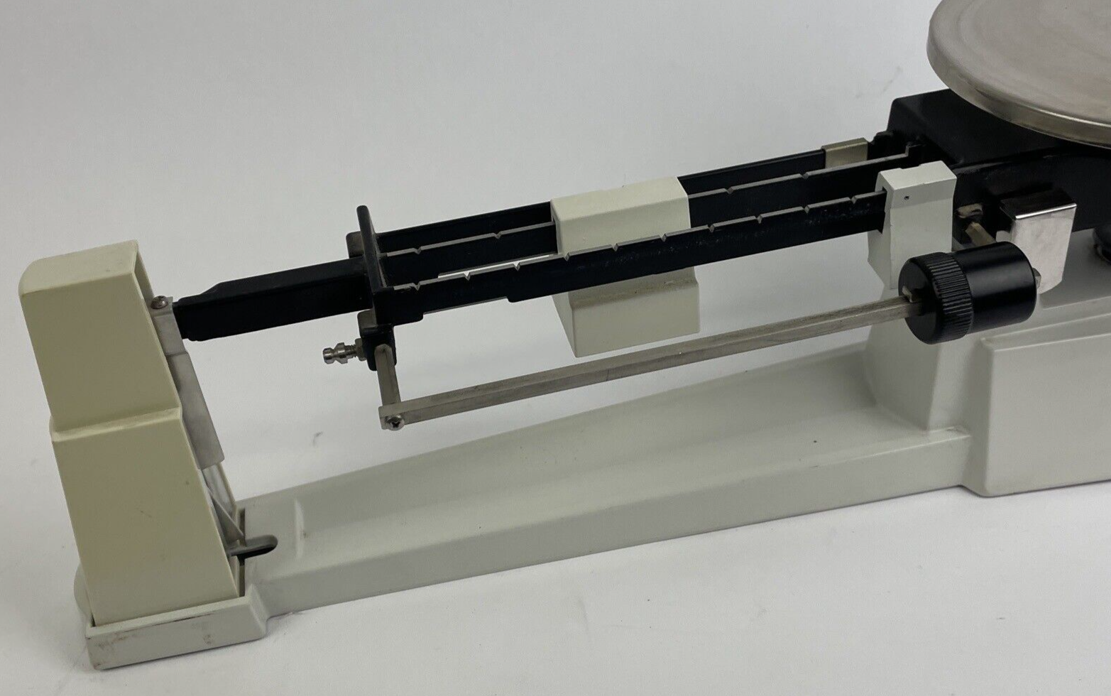 Ohaus Triple Beam Balance Scale 2610g 5lb 2oz 700/800 Series High Accuracy LOOK