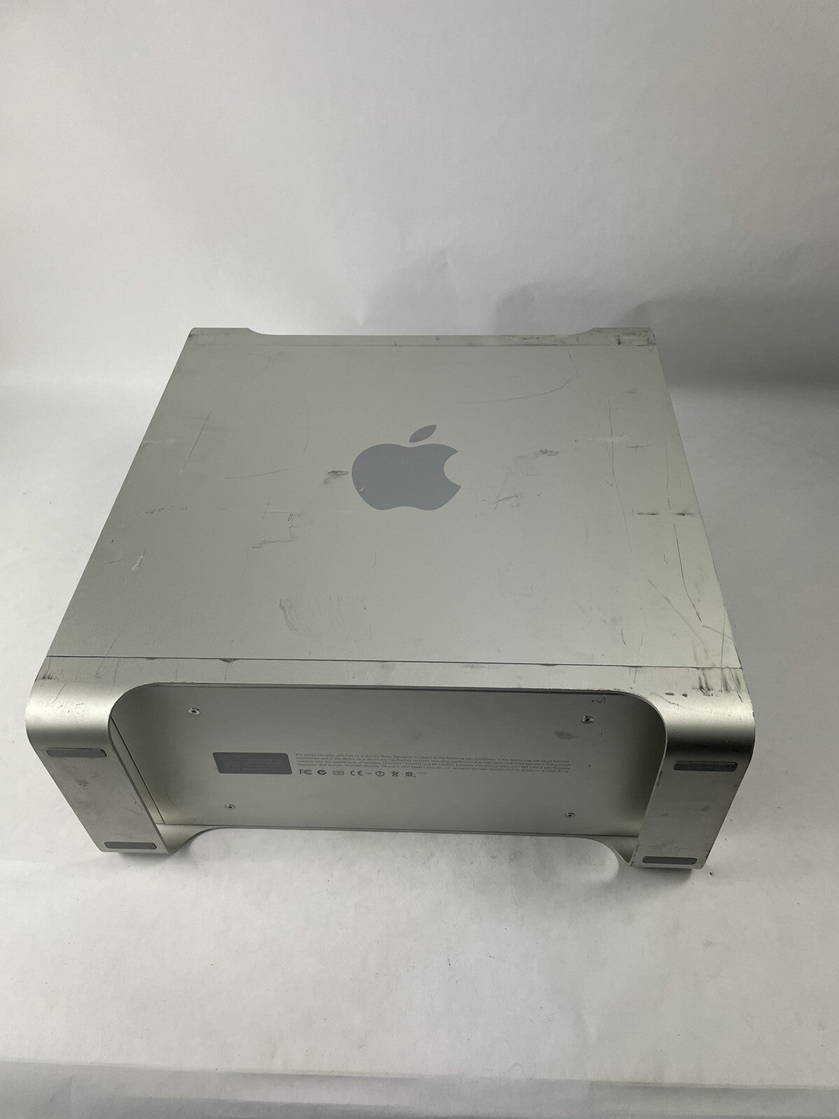 Apple PowerMac G5 - A1047- Tower G5 2GHz NO RAM NO HDD Powers On Doesn't Boot