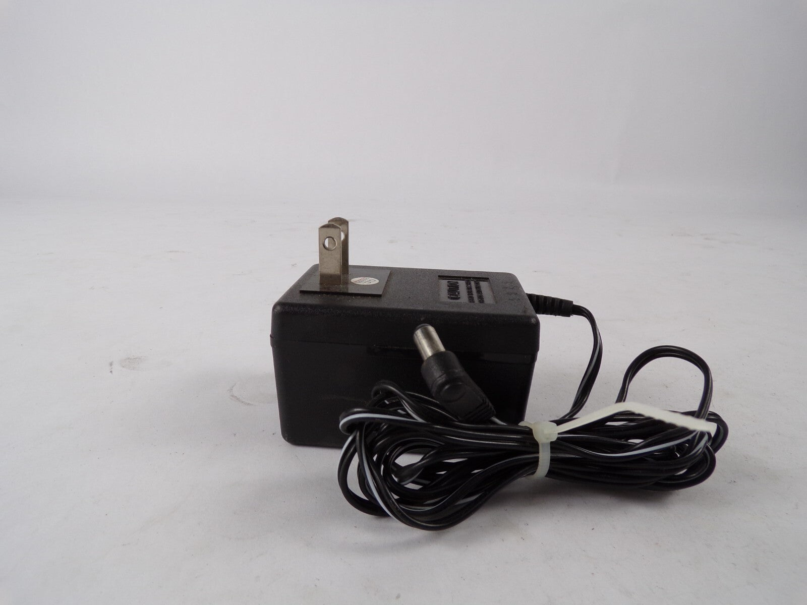 Genuine PIL PUA-3026 Output 6 V 1000mA Class 2 Power Supply Adapter A43