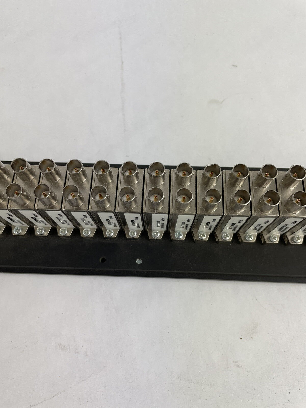 Bittree B52T-2WNHD 2x26 2RU Panel Black Normalling NonTerminating Audio Patchbay