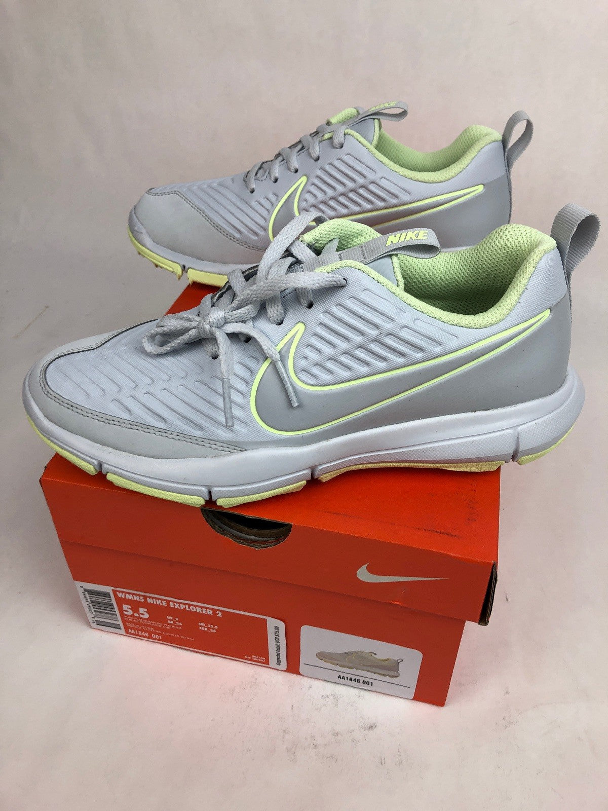Rare Nike Golf Explorer 2 water resistant platinum women golf shoes size 5.5 AA1846 001