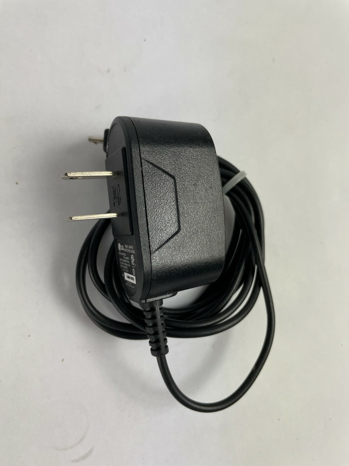 Genuine LG STA-U34WRI AC Adapter Output 5.1 V 0.7 A Power Supply Adapter A73