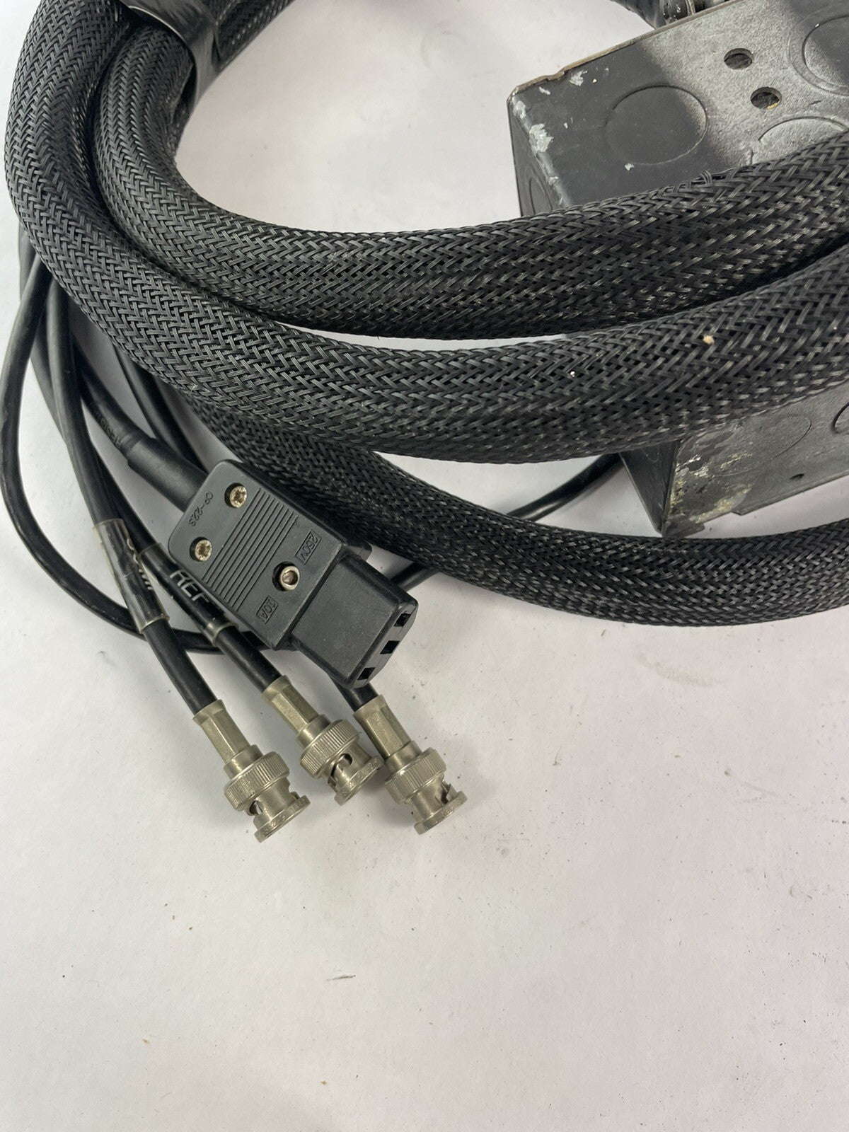 Breakout box Audio Snake 4 inputs Neutrik powerCON 20A EtherCon RJ45 BNC #D3