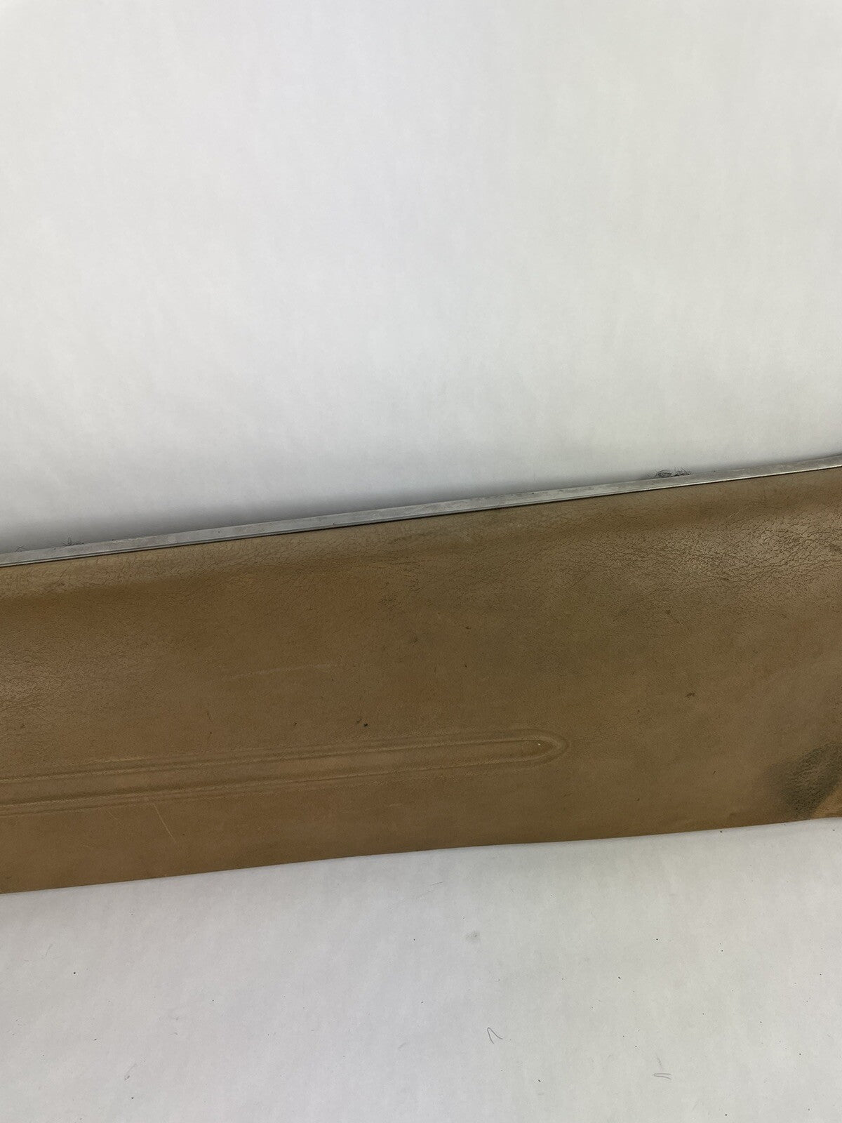 Mopar Charger 1970 rear quarter window trim panel RH