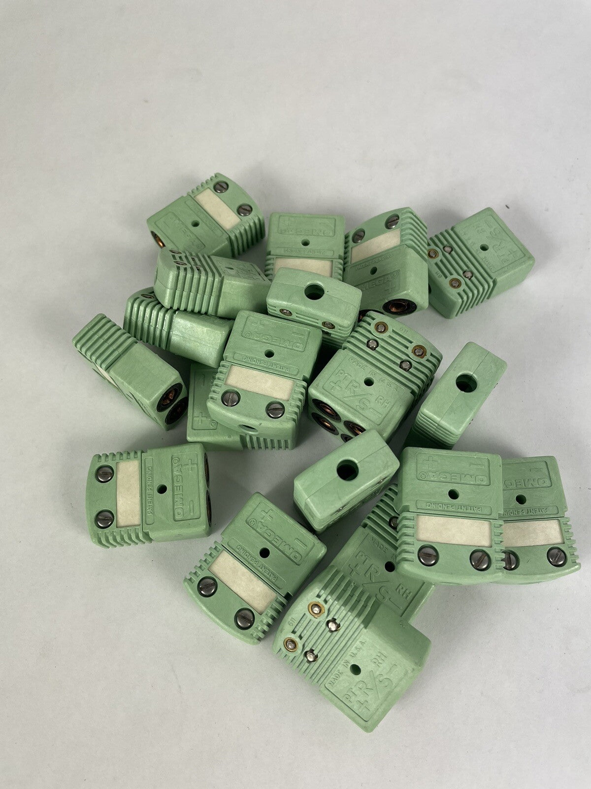 Lot of 20: Omega HFSTW-R/S/-M Female Thermocouple Connector