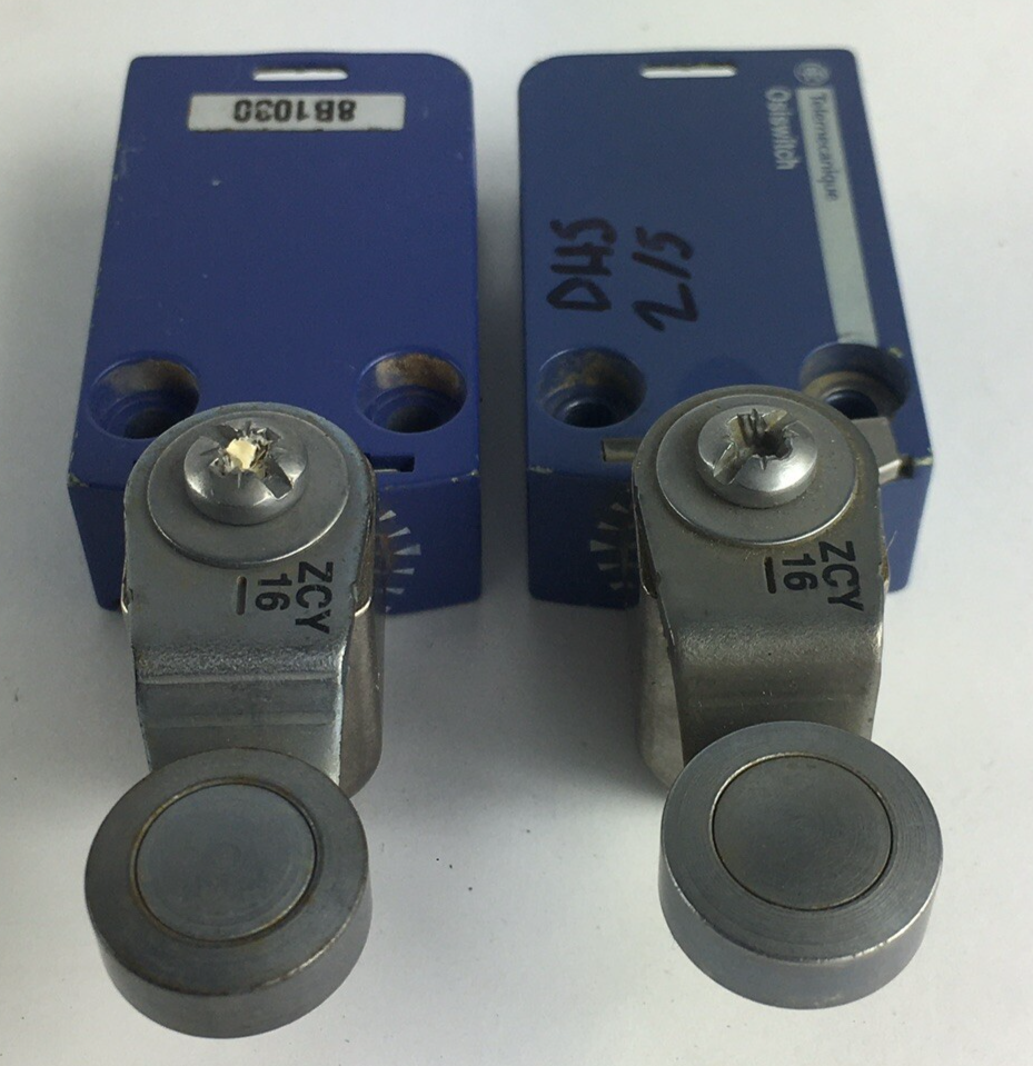 Telemecanique OsiSwitch Limit Switch Body ZCMD61 with Head ZCY16 - set of 2
