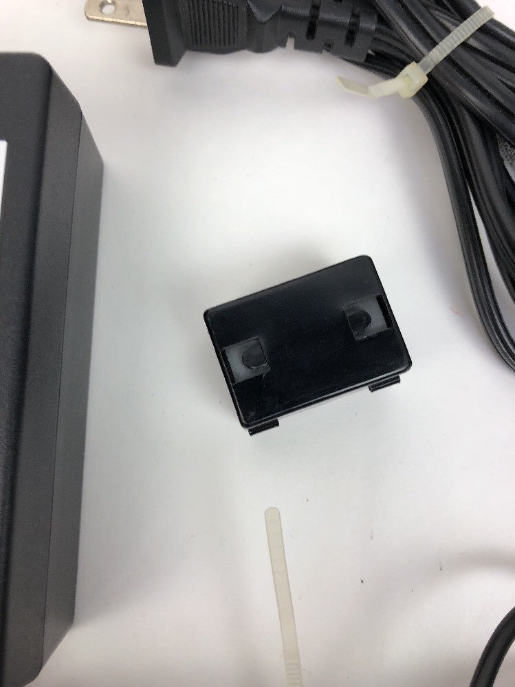Bestec BPA-0801WW 100-240v AC 1A 3.3V 3300mV DC 2.5A 2500mA Meter Tested Working