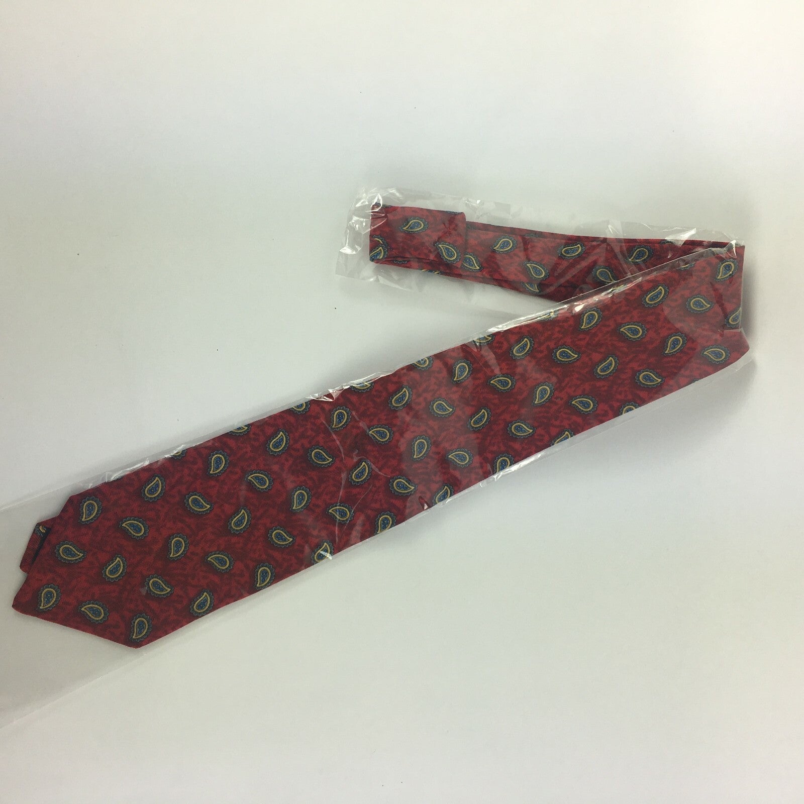 Genuine Jos A Bank 100% Silk Handmade Stylish Formal/Casual Tie Multi Coloured