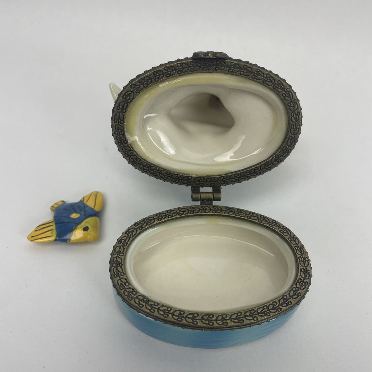 8 x Vintage Trinket Boxes Ceramic Christmas Beach Woody Mother Goose Mermaid